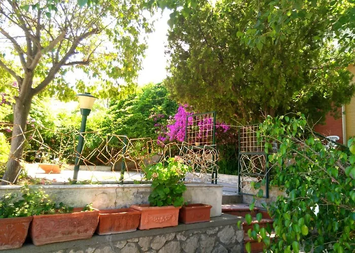 Casa Salvia Bed & Breakfast *